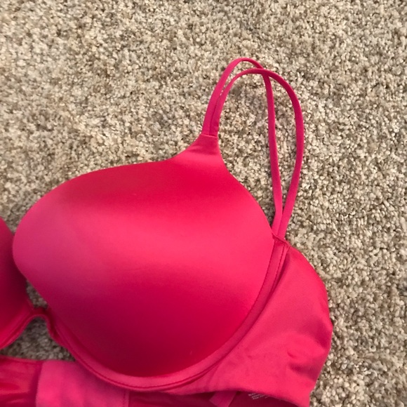 Victoria Secret Very Sexy Push Up Bra 36C - Picture 4 of 5